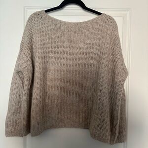 Cozy Beige Sweater Cashmere